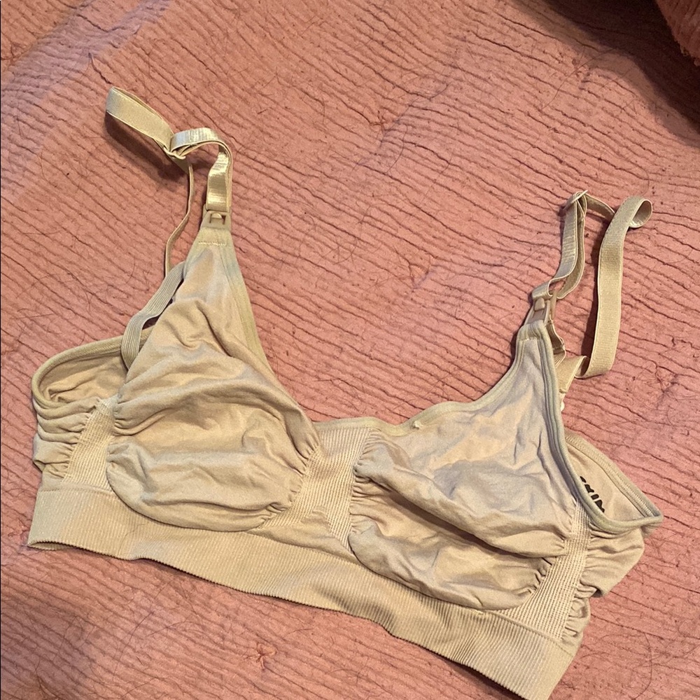 COPY - SKIMS Maternity Nursing Sculpting Bra in Clay